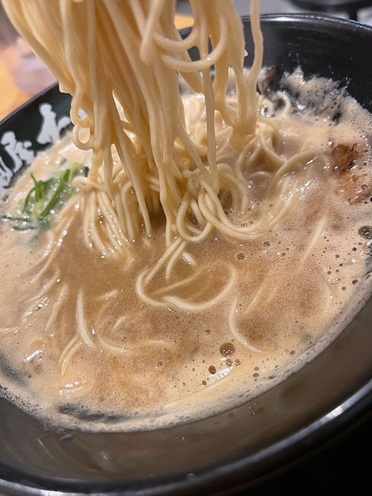 ラーメンを実食します